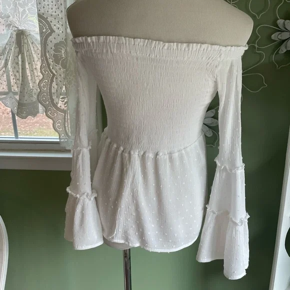 White Altard state off the shoulder blouse M - Picture 3 of 5
